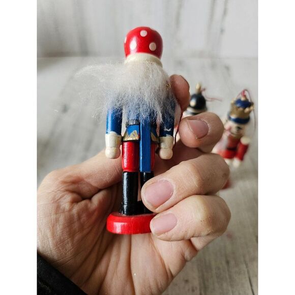 Vintage nutcracker ornament soldier set red green - Picture 7 of 11